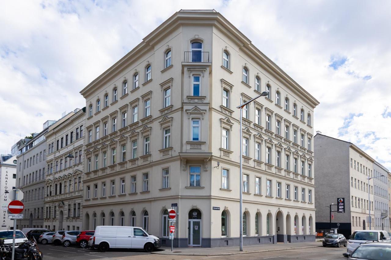 Bamboo City Apartment : A Cozy Family Haven In Vienna'S 9Th District Bagian luar foto