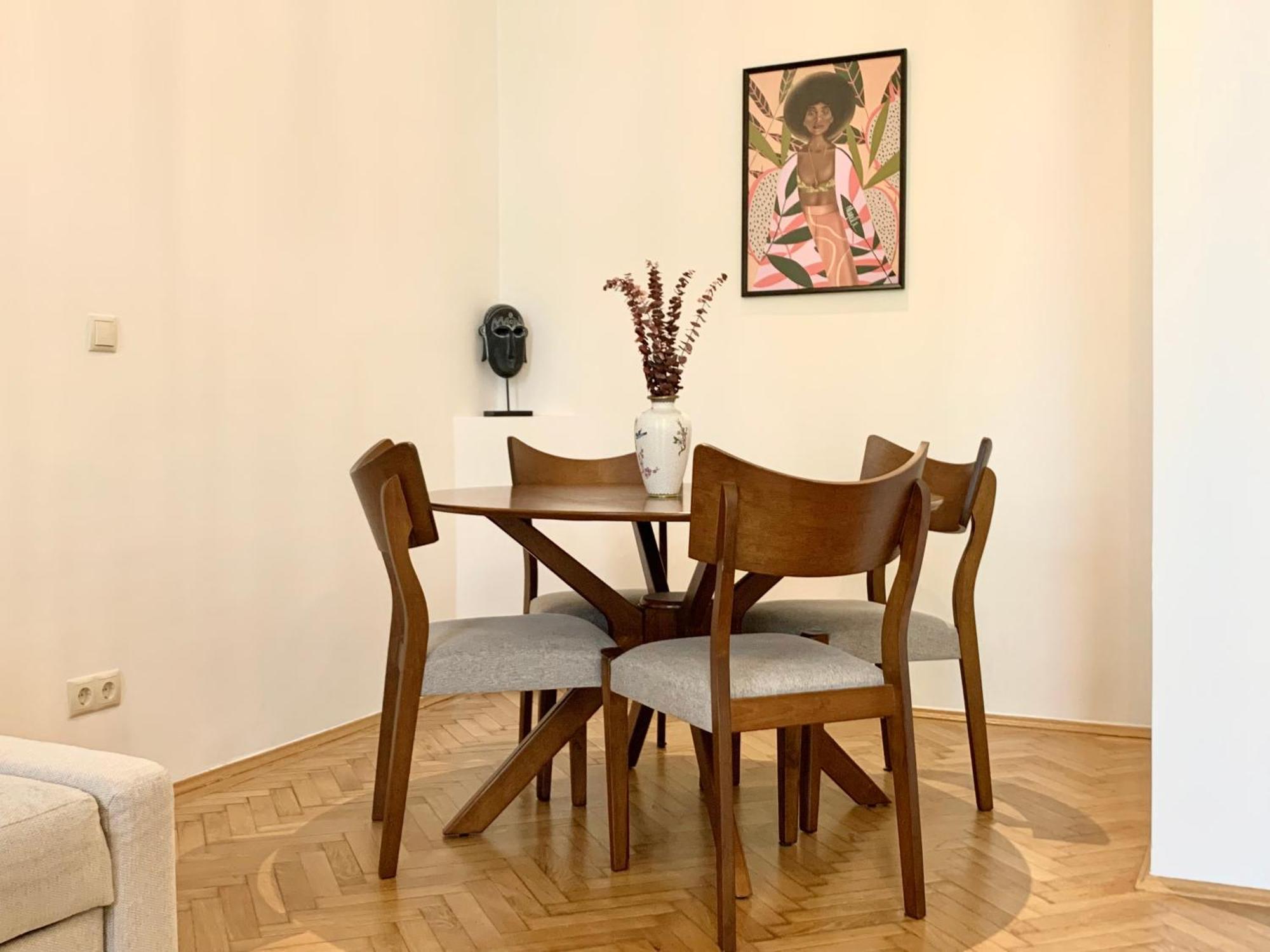 Bamboo City Apartment : A Cozy Family Haven In Vienna'S 9Th District Bagian luar foto